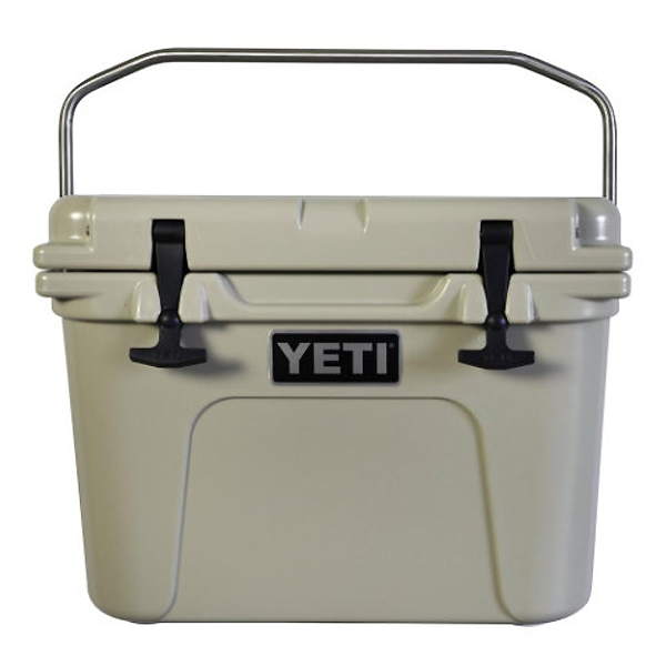 https://www.nautica-shop.it/wp-content/uploads/2015/01/Yeti-Roadie-20-Coolers2.png